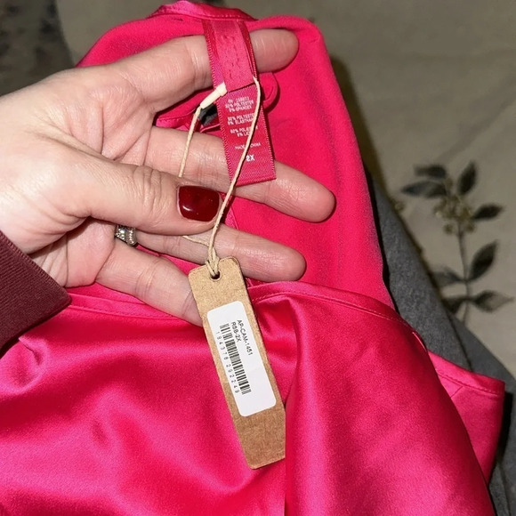 SKIMS sexy top for valentines  💌 day - Picture 4 of 6